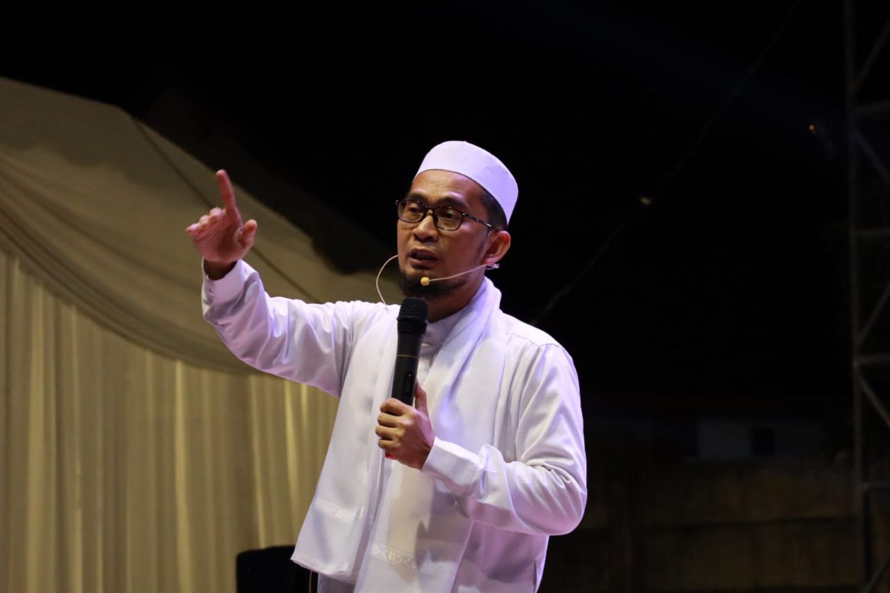 TABLIG AKBAR BANJARBARU BERSAMA USTADZ DR. ADI, LC., M.A.